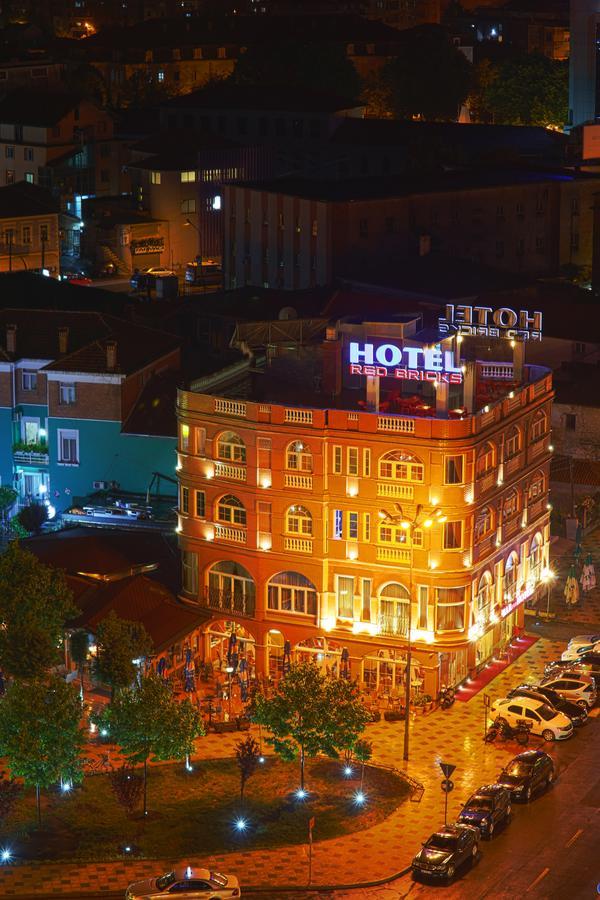 The Red Bricks Hotel Shkodër Exteriör bild