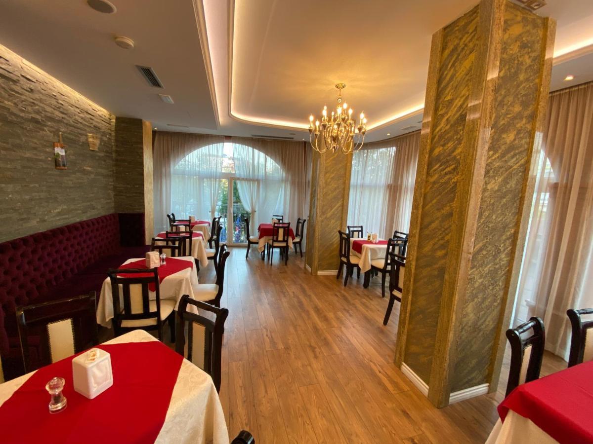 The Red Bricks Hotel Shkodër Exteriör bild